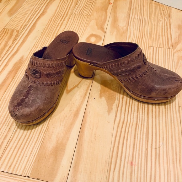 Ugg clog boots size 36 - Picture 2 of 5